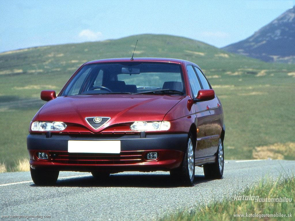 Alfa-Romeo 146  1.6 i.e. 16V T.S. 120 KM - dane techniczne, wymiary, spalanie i opinie