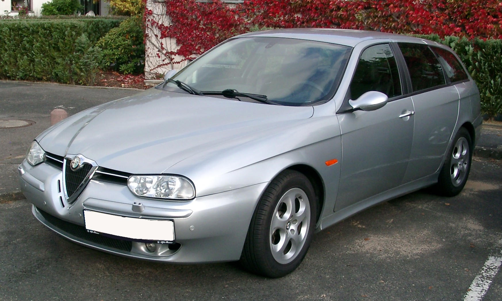 Alfa-Romeo 156  2.4 JTD 175 KM - dane techniczne, wymiary, spalanie i opinie