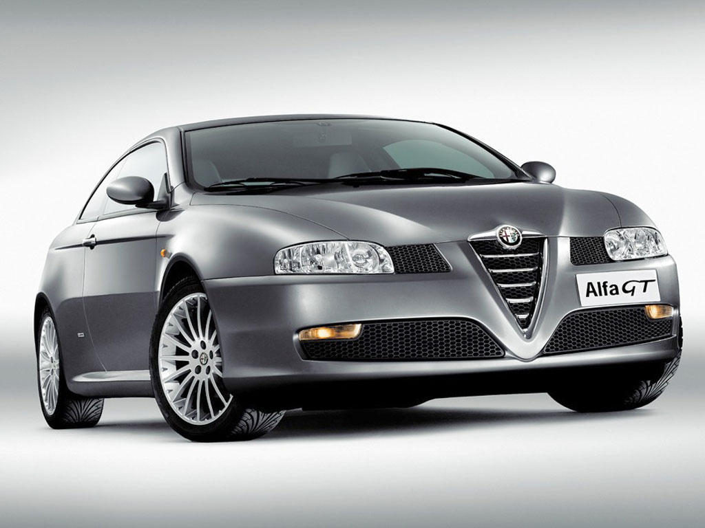 Alfa-Romeo GT  1.9 JTD (170Hp) - dane techniczne, wymiary, spalanie i opinie