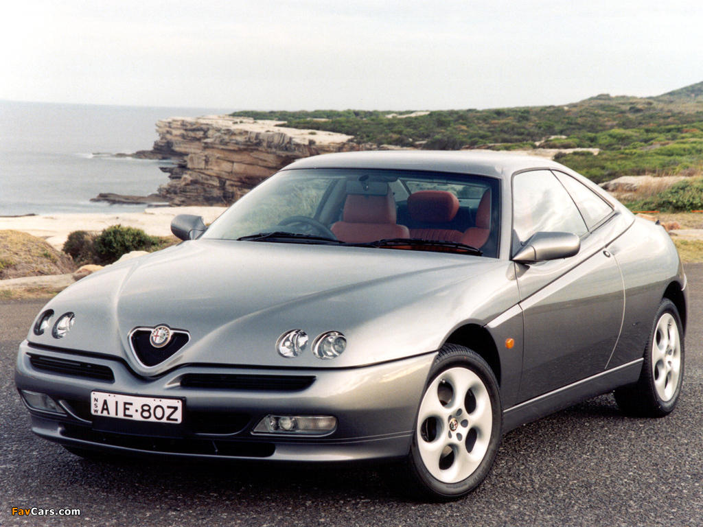 Alfa-Romeo GTV  1.8 i 16V T.Spark 144 KM - dane techniczne, wymiary, spalanie i opinie