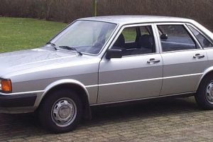 Audi 80 1.6 GLE 81 110 KM Sedan