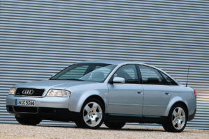 Audi A6 2.4 30V quattro 165 KM Sedan