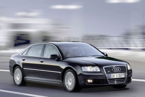 Audi A8 4.2 FSI V8 (350Hp) Quattro Sedan
