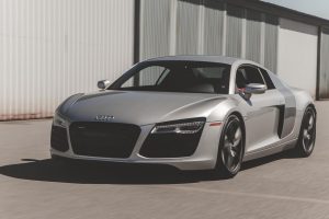 Audi R8  V10 5.2 AT (540 HP) 4WD Coupe
