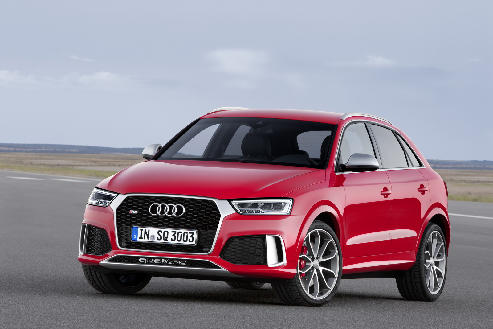 Audi RS-Q3 2.5 AT (340 HP) 4WD - dane techniczne, wymiary, spalanie i opinie