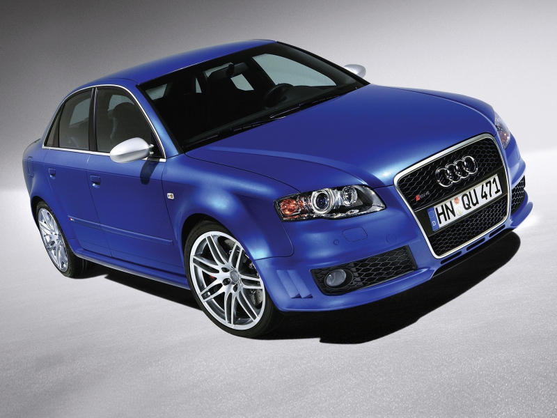Audi RS4  4.2 i V8 32V FSI 420 KM - dane techniczne, wymiary, spalanie i opinie