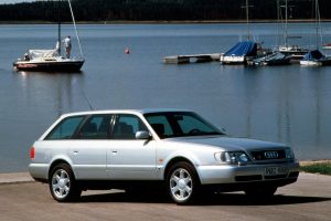 Audi S6  2.2 i 20V Turbo 230 KM Sedan