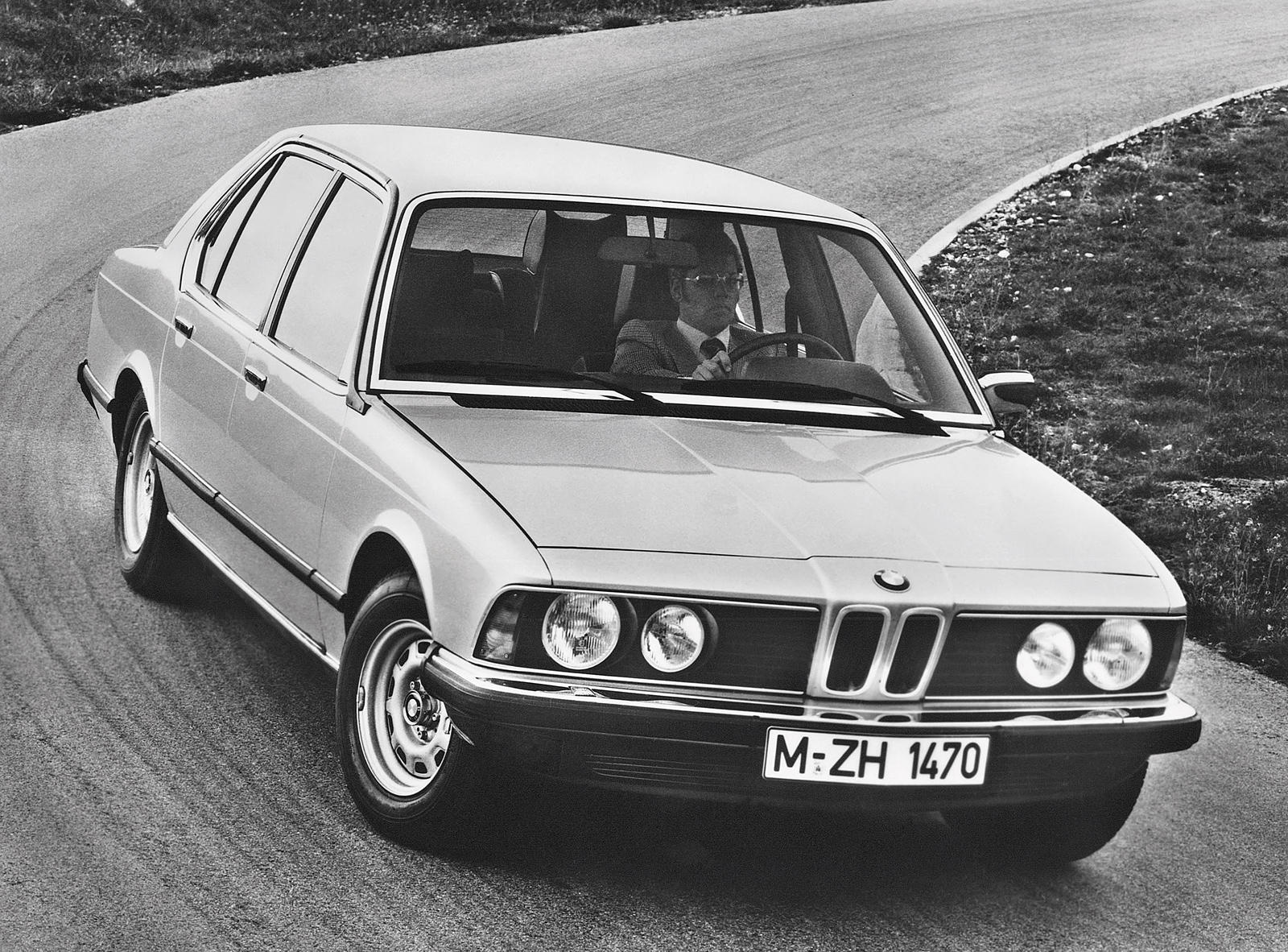 BMW 7er  732i (197Hp) - dane techniczne, wymiary, spalanie i opinie