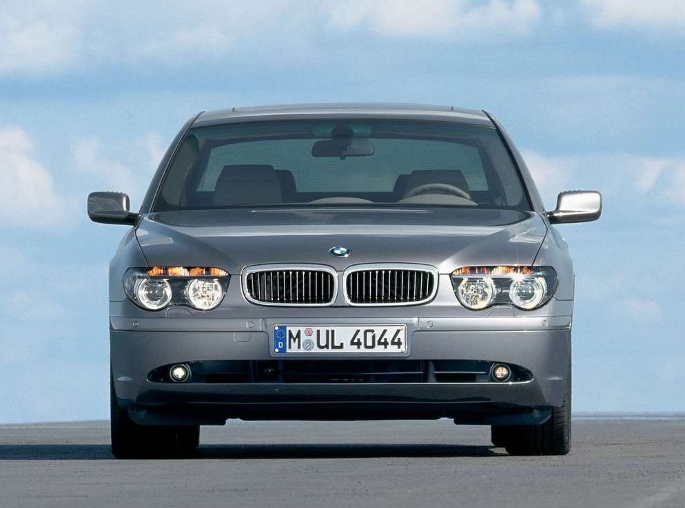 BMW 7er  740 i 306 KM - dane techniczne, wymiary, spalanie i opinie