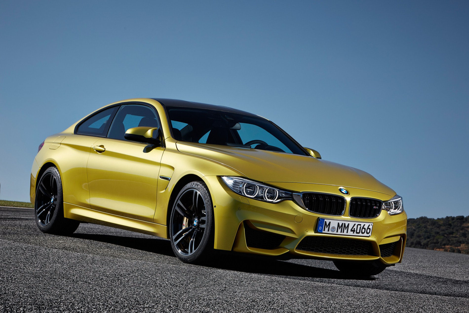 BMW M4 Competition Package 3.0 AT (450 HP) - dane techniczne, wymiary, spalanie i opinie