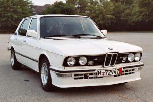 BMW M  3.5i (218Hp) Sedan