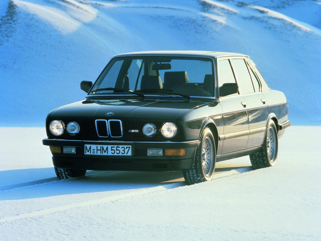 BMW M  3.5i (286Hp) - dane techniczne, wymiary, spalanie i opinie