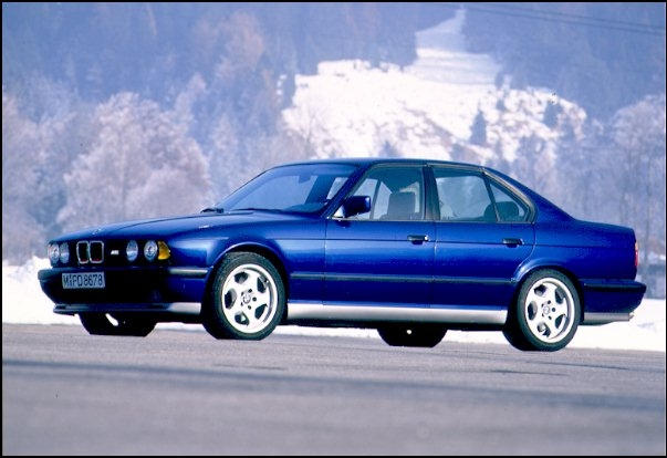 BMW M  3.5 315 KM - dane techniczne, wymiary, spalanie i opinie