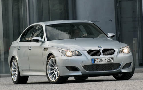 BMW M  5.0 i V10 507 KM - dane techniczne, wymiary, spalanie i opinie