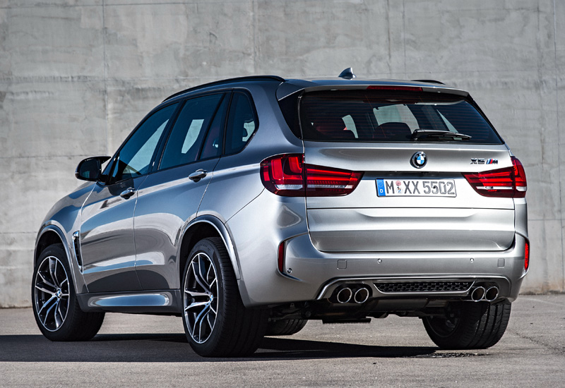 BMW X5-M  4.4 AT (575 HP) 4WD - dane techniczne, wymiary, spalanie i opinie