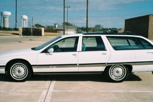 Buick Roadmaster 5.7 i V8 264 KM Coupe