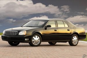 Cadillac DE-Ville 4.6 i V8 32V DHS 279 KM Sedan