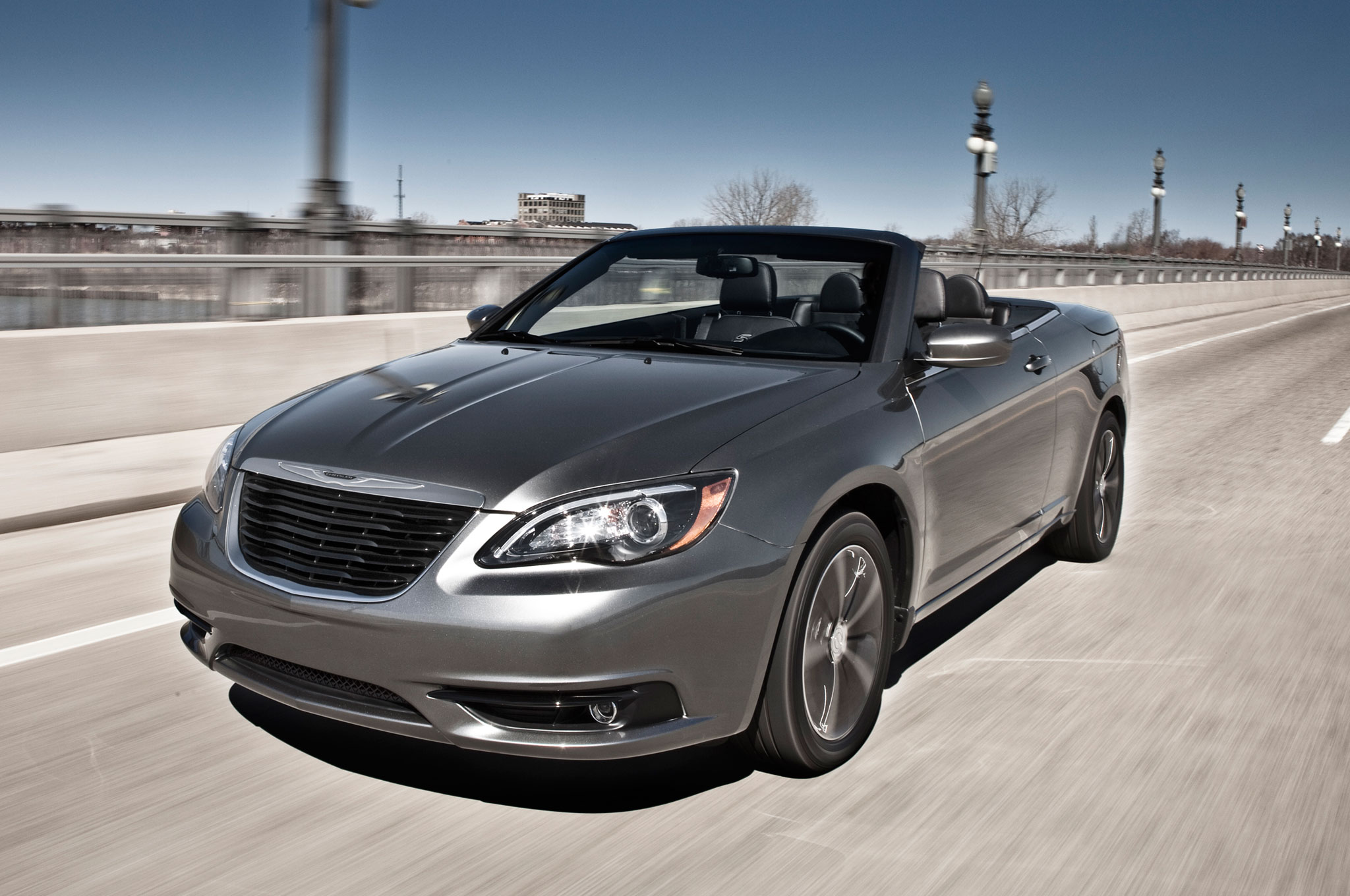 Chrysler 200  3.6i V6 (283Hp) - dane techniczne, wymiary, spalanie i opinie