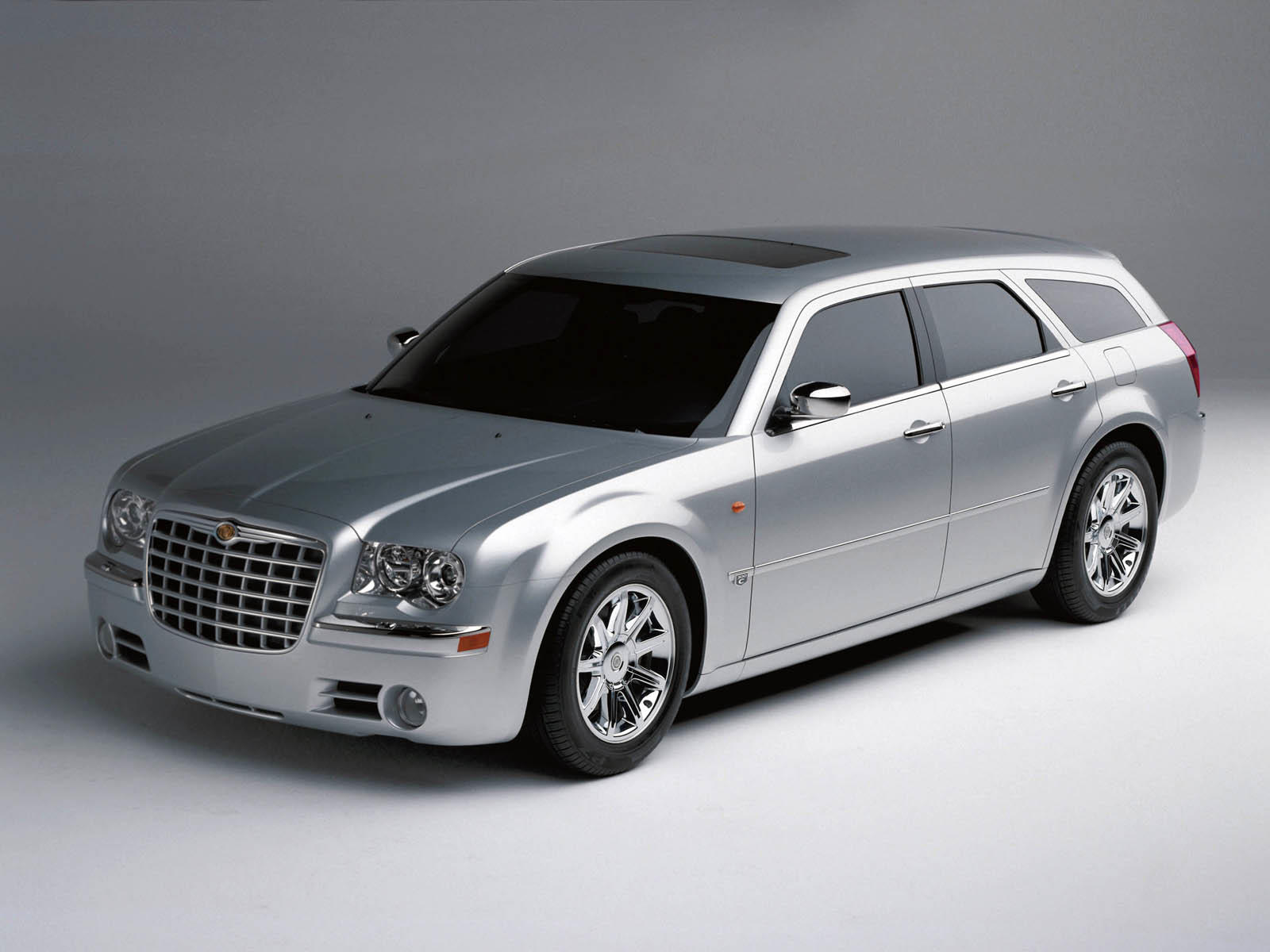 Chrysler 300C  5.7 i V8 16V 340 KM Suv