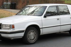 Chrysler Dynasty  2.5L Sedan