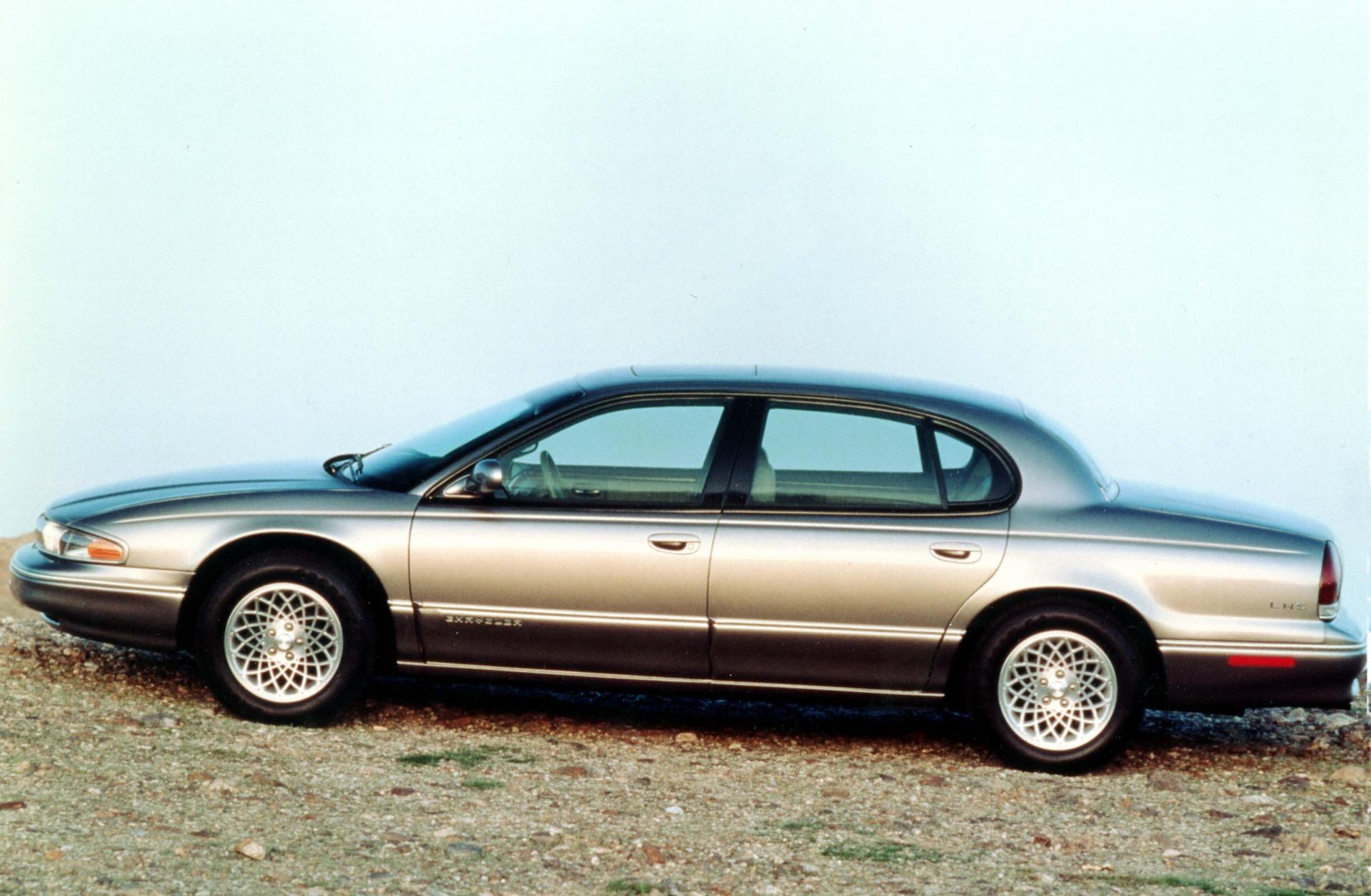 Chrysler LHS  3.5i V6 214KM Sedan