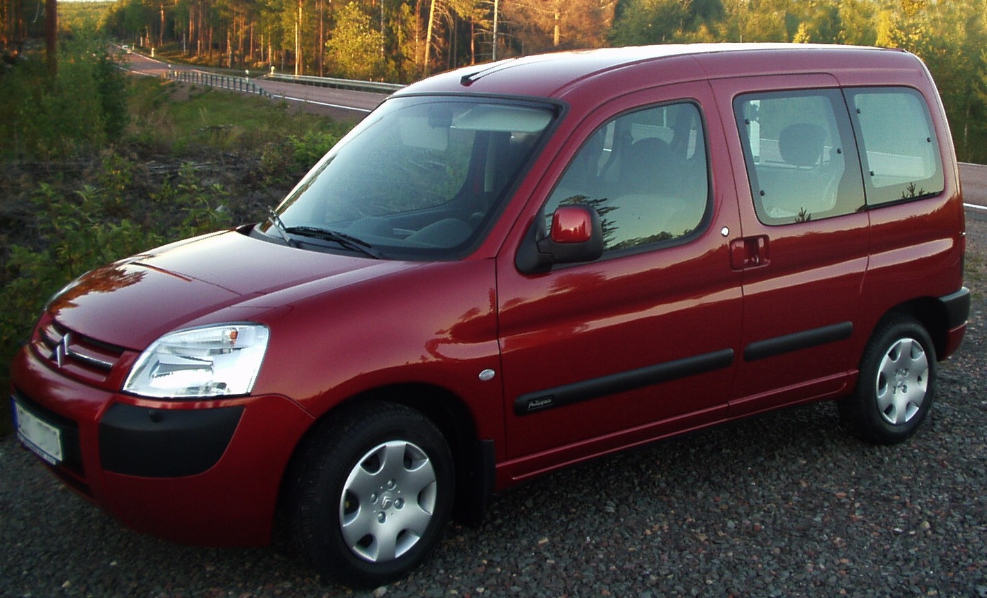 Citroen Berlingo 1.6D Mt (90 Km) Kompaktowy Mpv - Dane Techniczne, Spalanie, Wymiary, Opony I Osiągi.