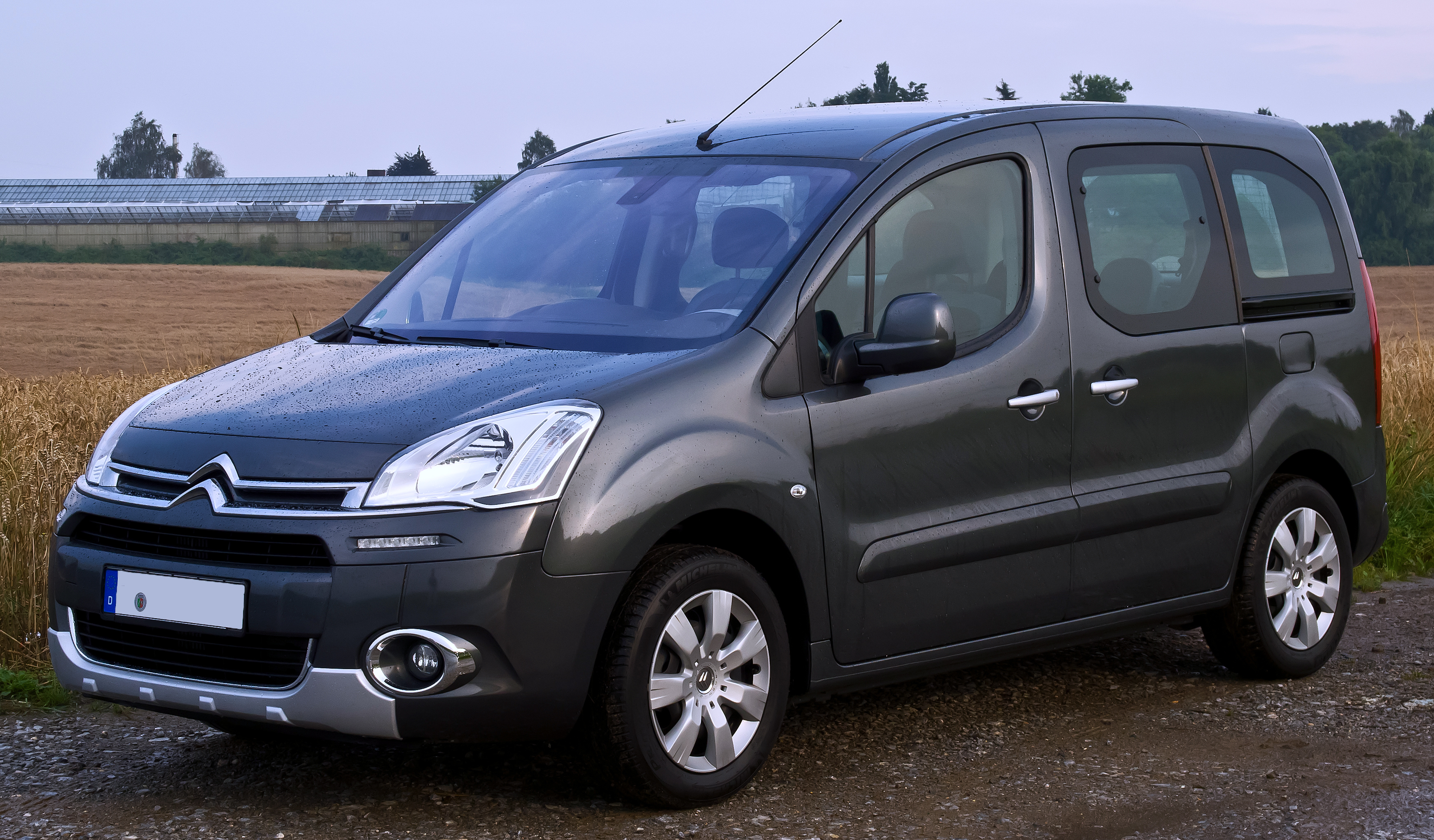 Citroen Berlingo  1.6 MT (110 HP) - dane techniczne, wymiary, spalanie i opinie