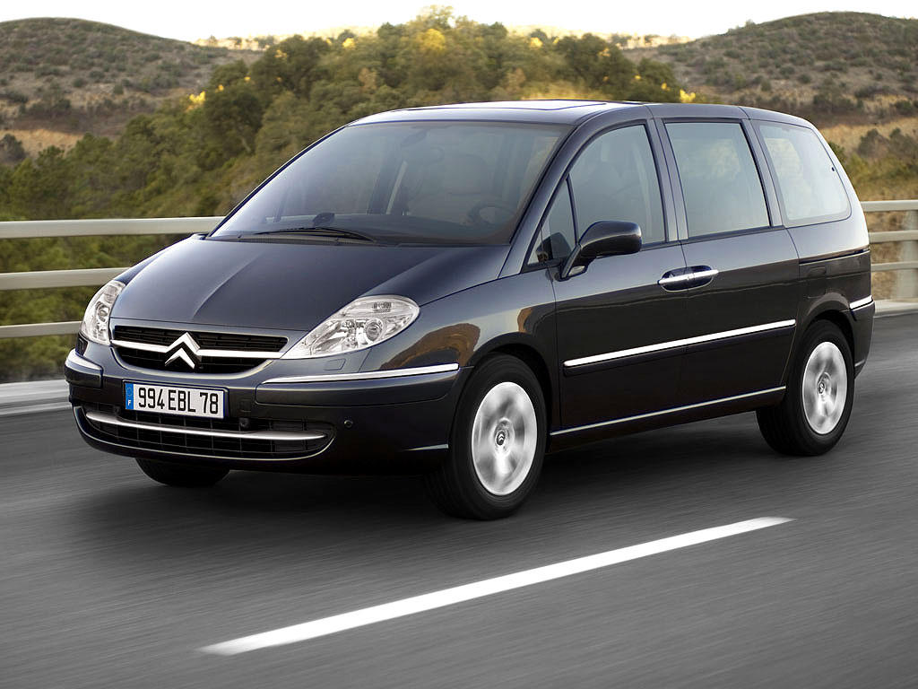 Citroen C8  3.0 i V6 208 KM Minivan