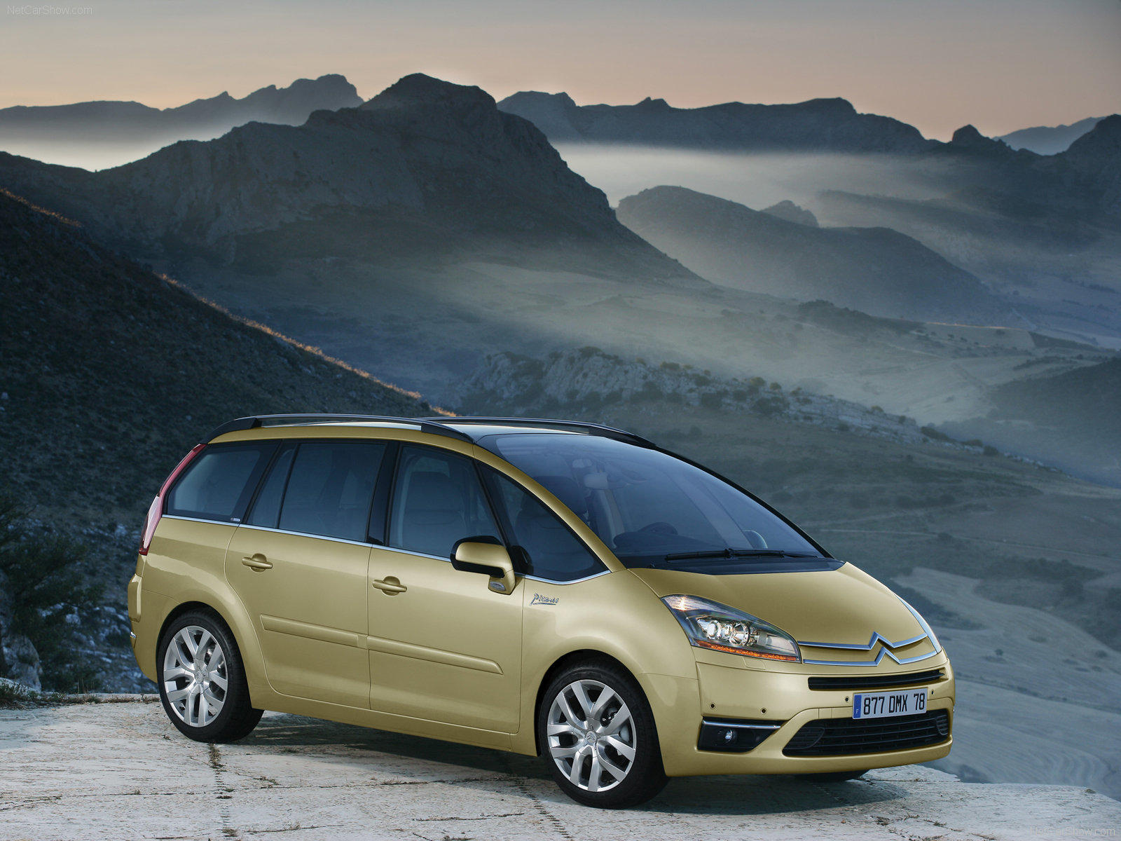 Citroen C4  1.8 i 16V 127 KM Minivan