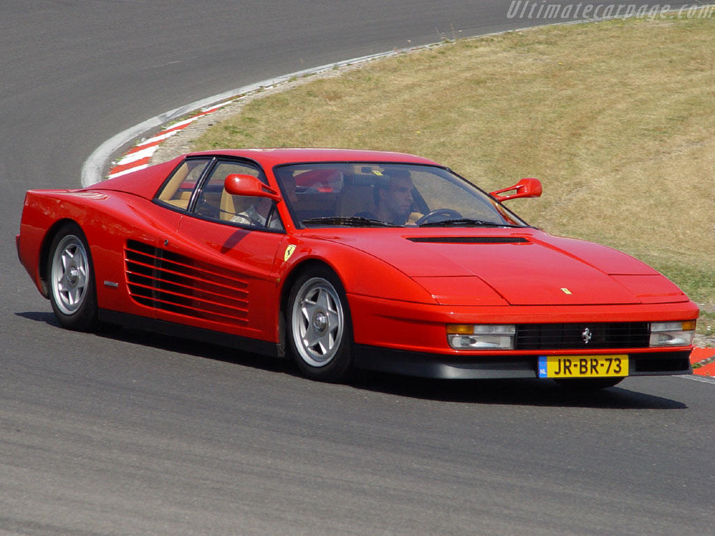 Ferrari Testarossa  4.9 i V12 48V 380 KM - dane techniczne, wymiary, spalanie i opinie