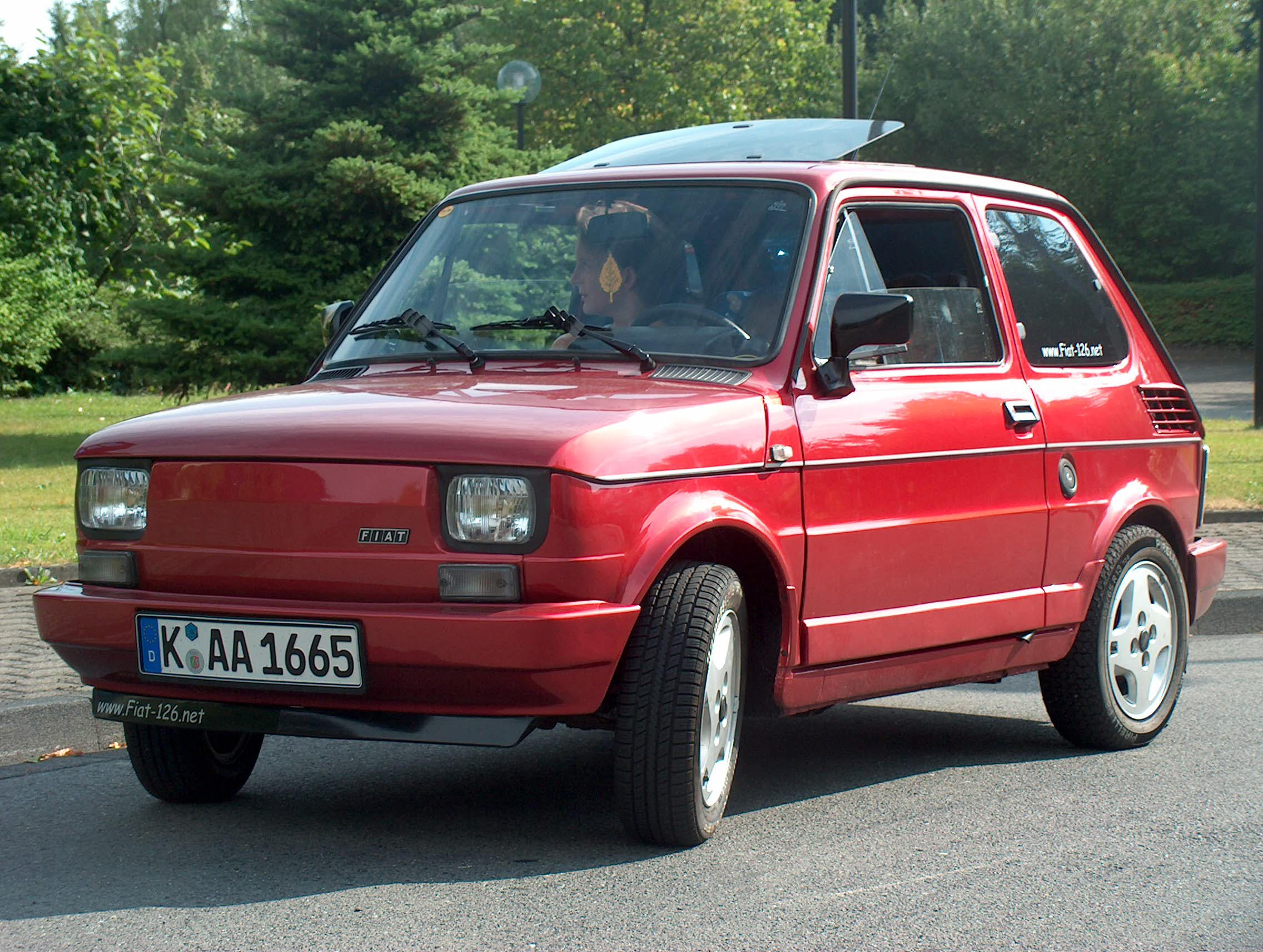 Fiat 126 700 26 KM - dane techniczne, wymiary, spalanie i opinie