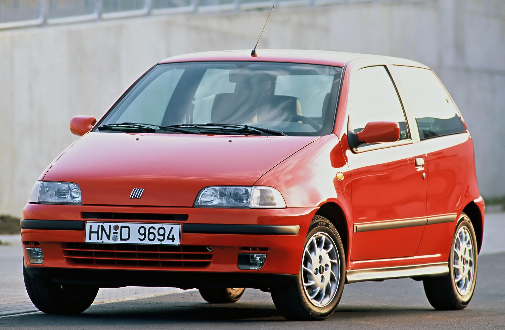 Fiat Punto  90 1.6 88 KM - dane techniczne, wymiary, spalanie i opinie