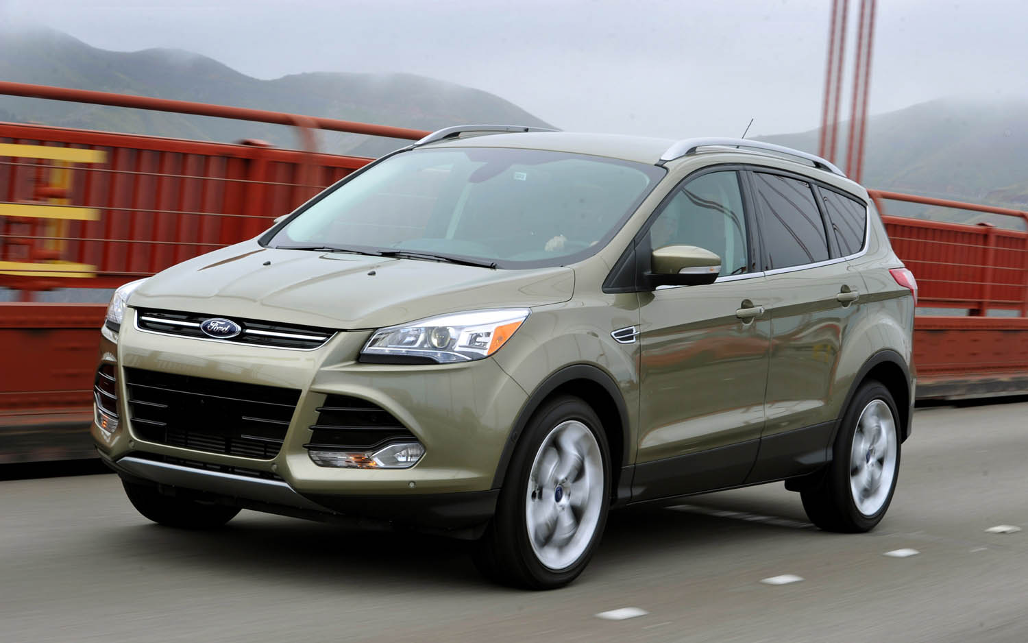 Ford Escape  2.0 AT (240 KM) 4WD - dane techniczne, wymiary, spalanie i opinie