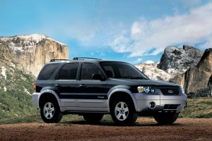 Ford Escape 2.0 i 16V XLS 4WD 129 KM SUV