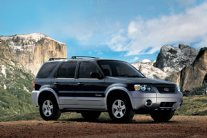 Ford Escape  2.3 i 16V 4WD 155 KM SUV