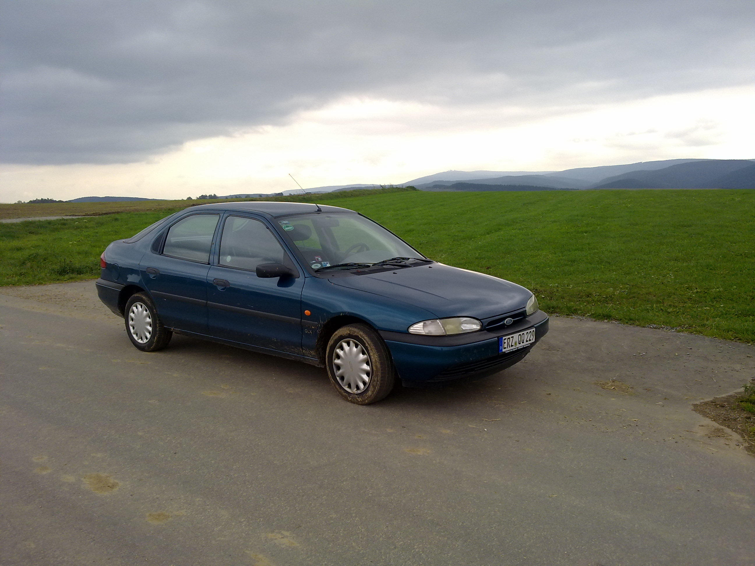 Ford Mondeo 1.8i (115Hp) - dane techniczne, wymiary, spalanie i opinie