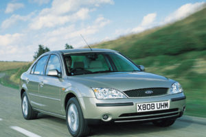 Ford Mondeo 3.0 i V6 24V 204 KM Hatchback