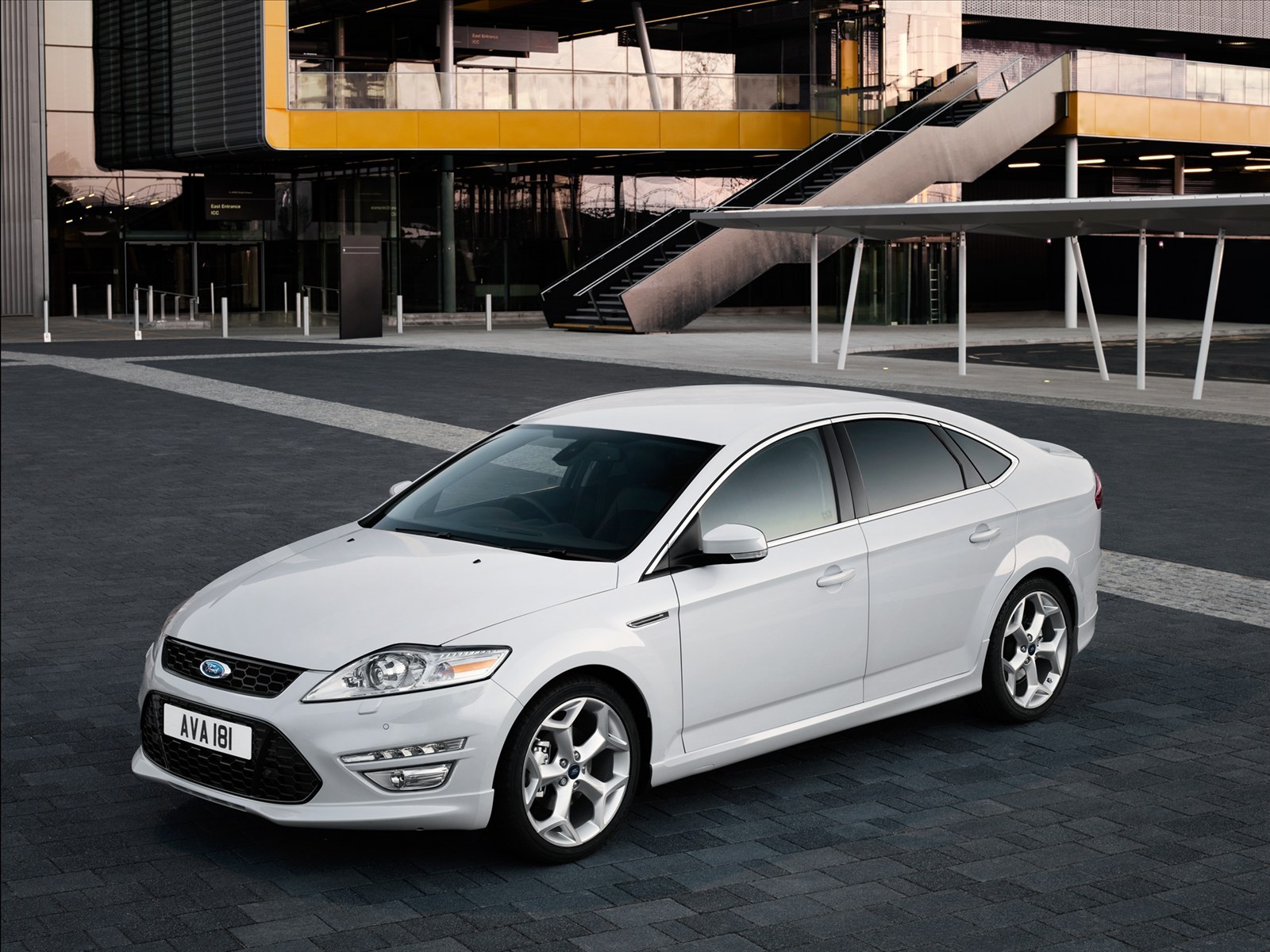 Ford Mondeo  2.0d AT (140 HP) - dane techniczne, wymiary, spalanie i opinie