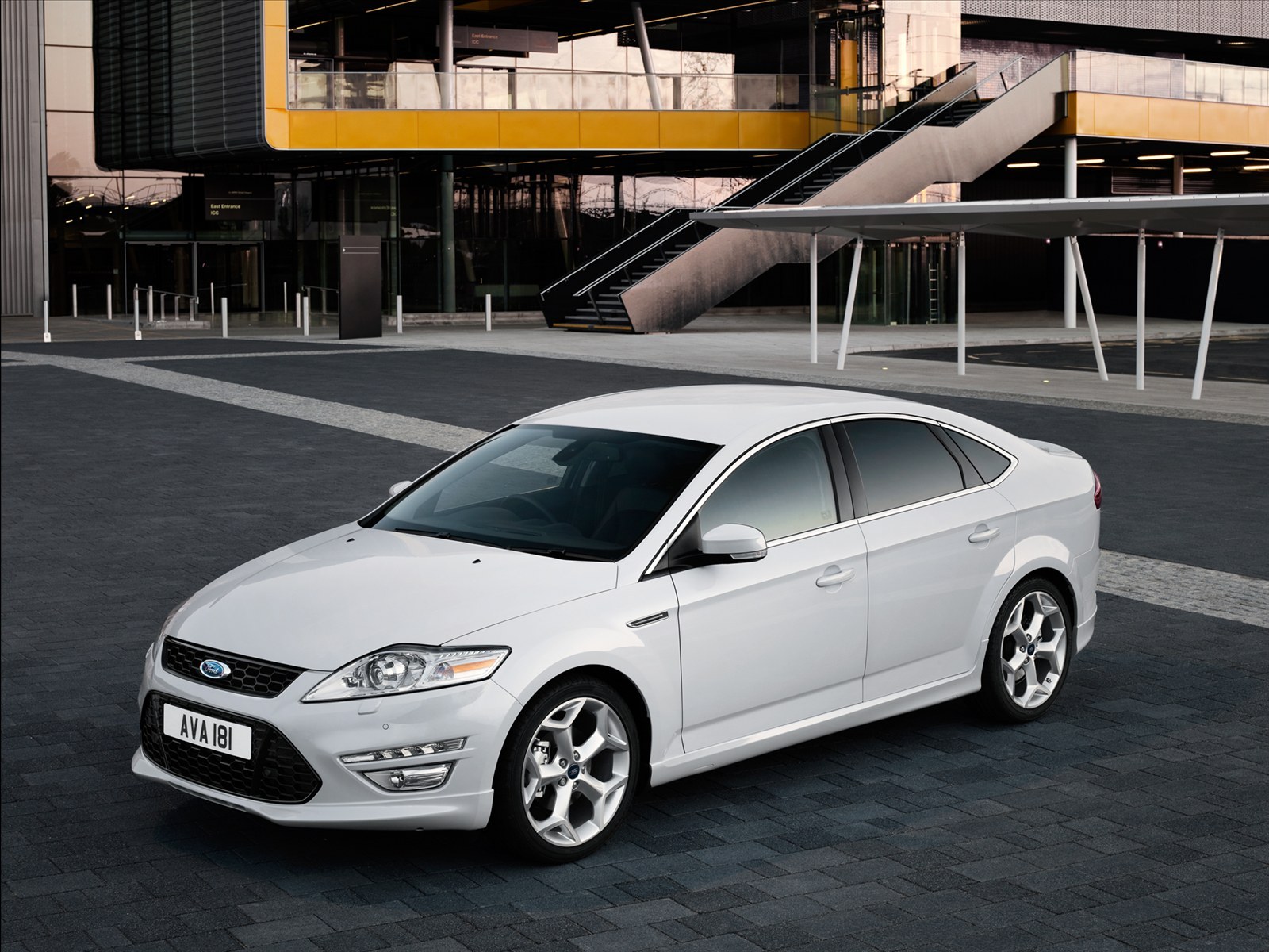 Ford Mondeo 2.2d MT (200 HP) - dane techniczne, wymiary, spalanie i opinie