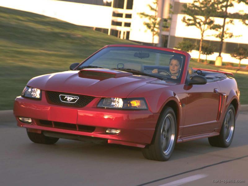 Ford Mustang 4.9 V8 228 KM - dane techniczne, wymiary, spalanie i opinie