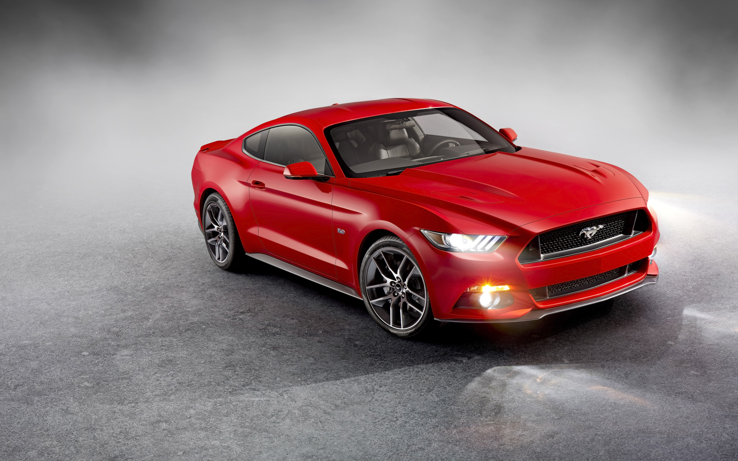 Ford Mustang  5.0 AT (426 HP) - dane techniczne, wymiary, spalanie i opinie
