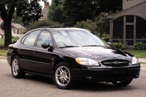Ford Taurus  3.0i V6 155KM Sedan