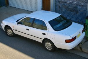 Holden Apollo 3.0 i V6 24V 180 KM Sedan