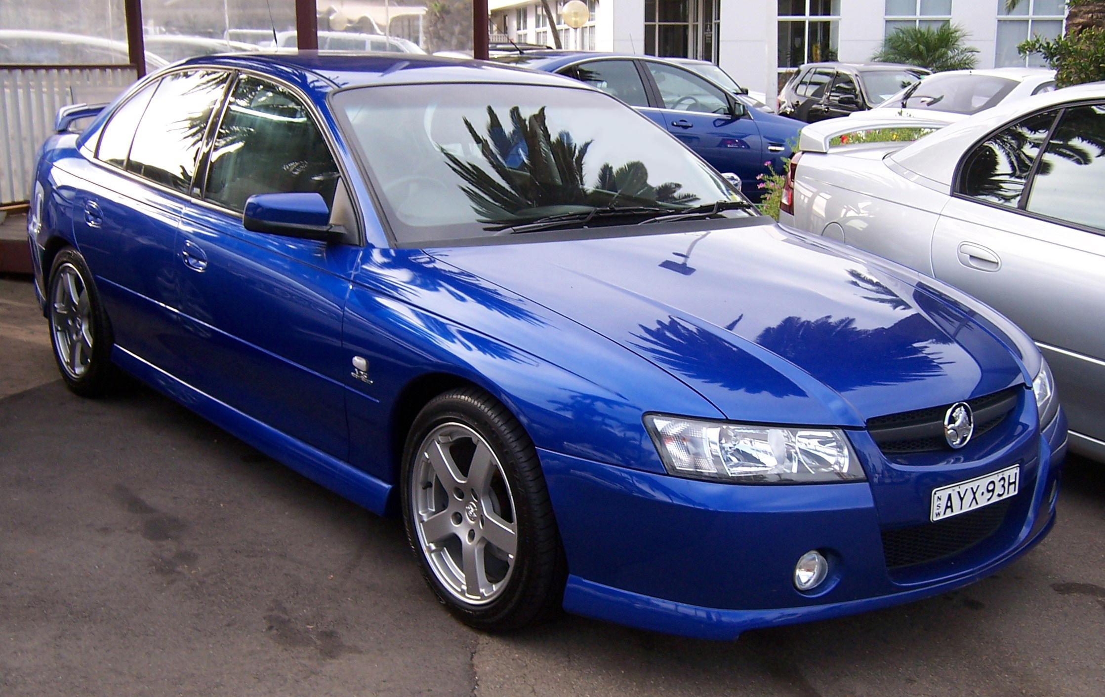 Holden Commodore  5.0 i V8 SS 248 KM - dane techniczne, wymiary, spalanie i opinie