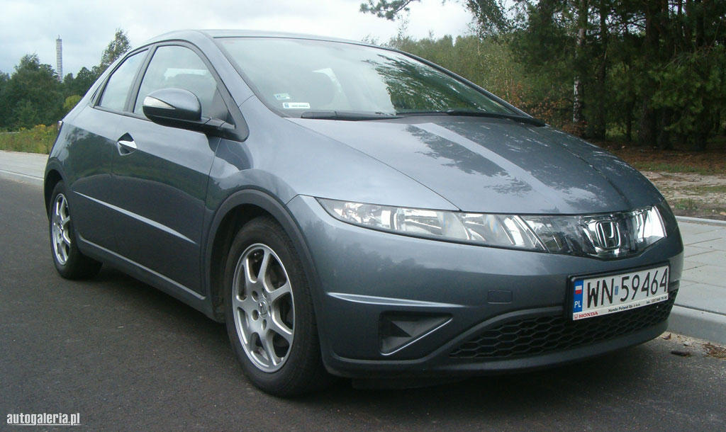Honda Civic  1.8 i 16V 140 KM AT - dane techniczne, wymiary, spalanie i opinie