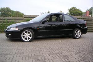 Honda Civic 1.6 ESi 125 KM Coupe