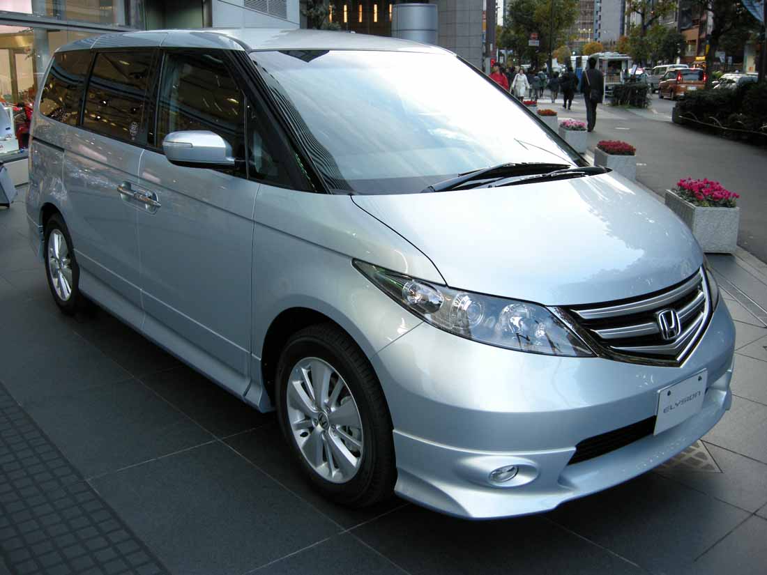 Honda Elysion 3.5 V6 24V 205 - dane techniczne, wymiary, spalanie i opinie