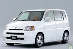 Honda Sm-x  2.0 i 16V 4WD 140 KM Minivan