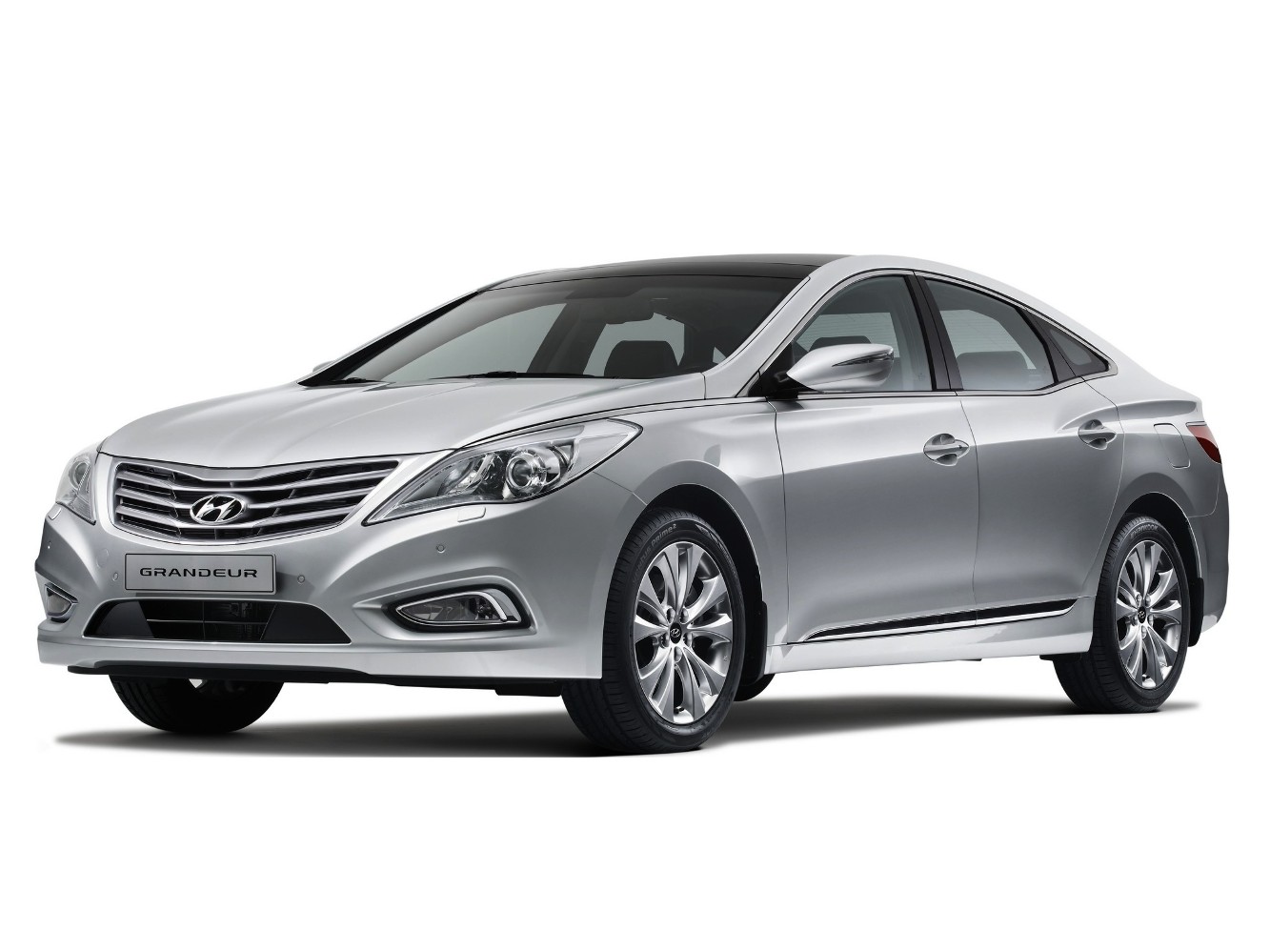 Hyundai Grandeur-(Azera)  2.4i (180Hp) - dane techniczne, wymiary, spalanie i opinie