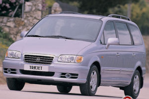 Hyundai Santamo 2.0 i 16V 139 KM Minivan